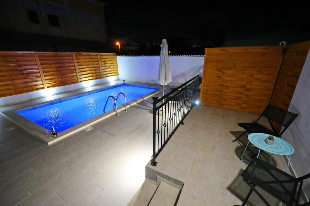 Luxury Apartment Petra With Private Pool Задар Екстер'єр фото