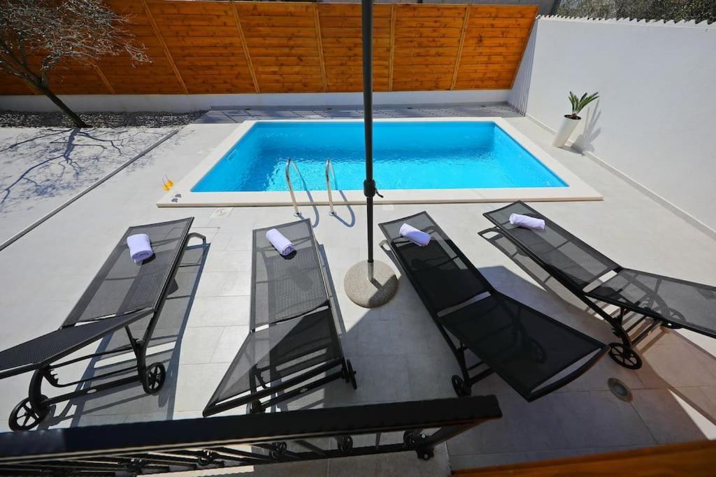 Luxury Apartment Petra With Private Pool Задар Екстер'єр фото